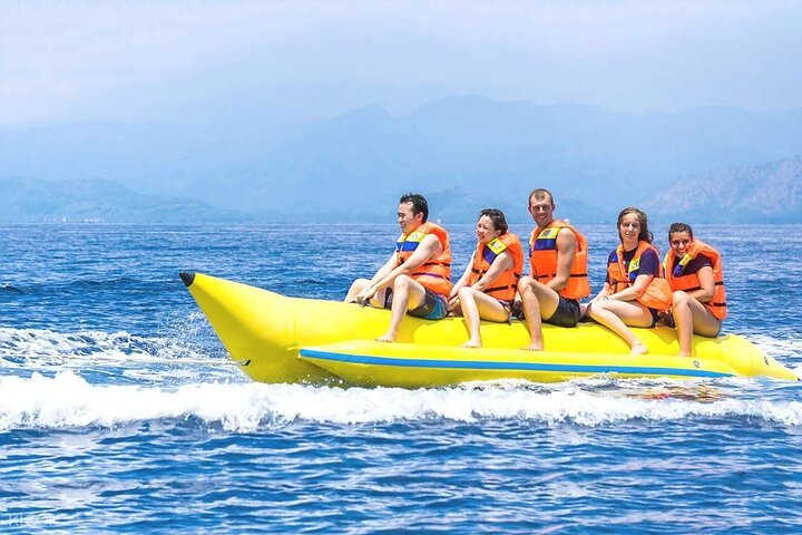 Dubai Banana Boat